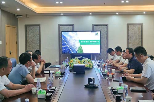 厦门市委常委、常务副市长黄晓舟一行莅临迈贝特指导工作